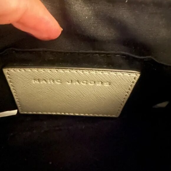 Marc Jacobs Snapshot Crossbody Bag in Dust mini EUC normcore back 2 school prep - Picture 8 of 13